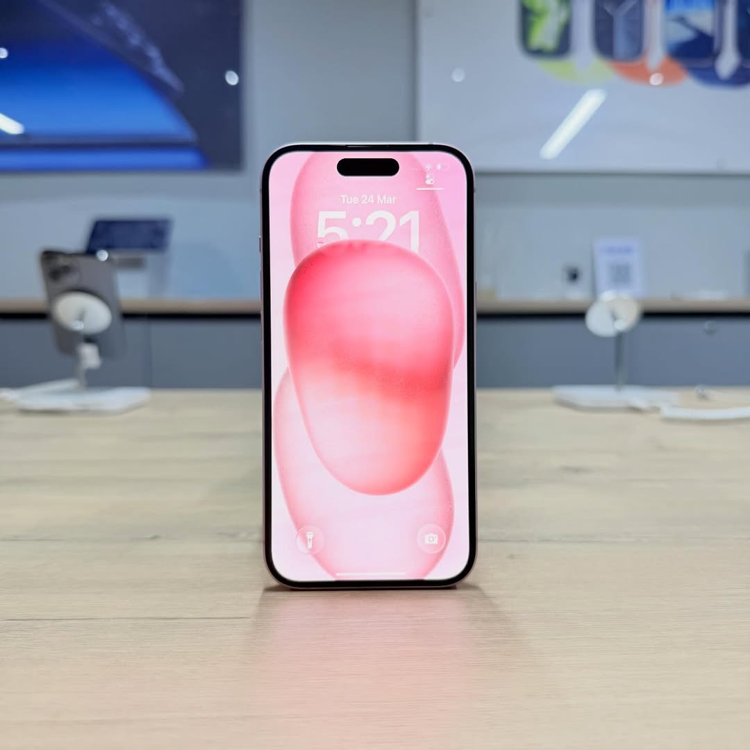 iPhone 15